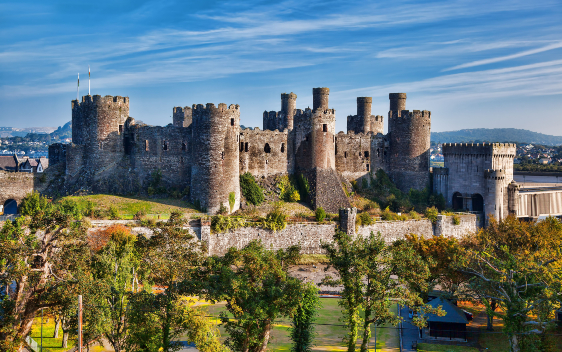 https://www.caminos.co.il/clients/caminos/gallery/SCOTLAND_ENGLAND/562_352/conwy_castle_562_352.jpg